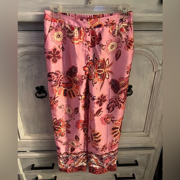 Magaschoni Pink Floral Satin Ankle Dress Pants - Picture 6 of 11